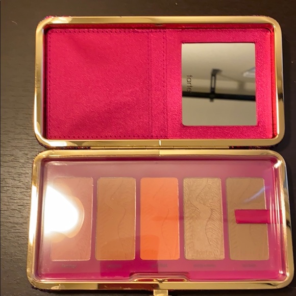 Tarte clay blush palette and clutch - Picture 1 of 8